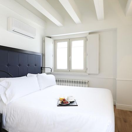 Recoletos House Aparthotel Madrid Exterior photo